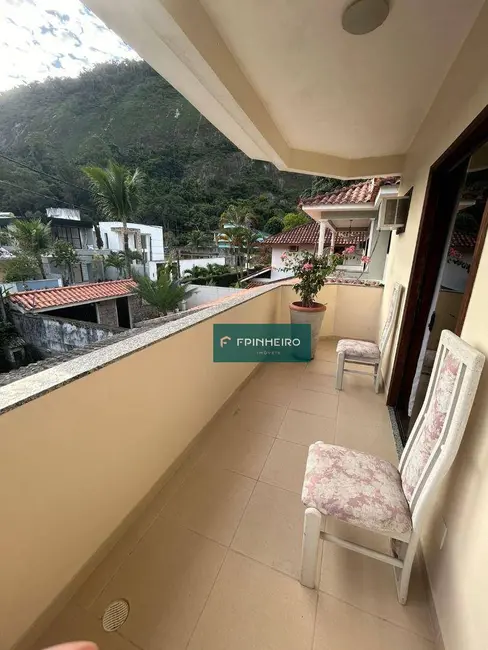 Foto 3 de Casa de Condomínio com 3 quartos à venda, 333m2 em Camorim, Rio De Janeiro - RJ