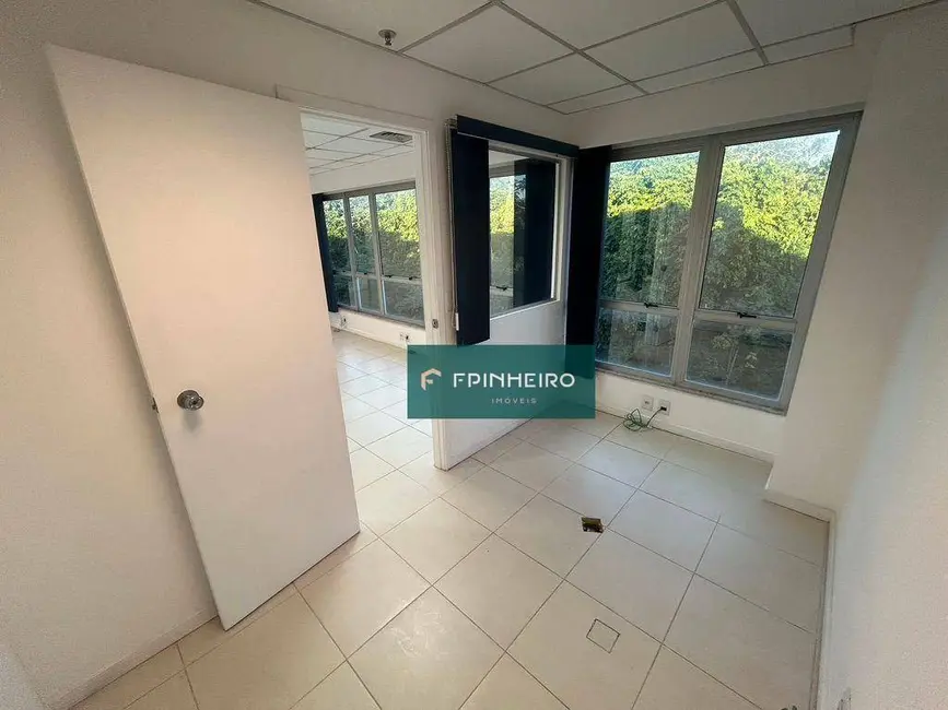 Sala Comercial à venda e para alugar, 48m2 em Curicica, Rio De Janeiro - RJ - imagem 6 Foto 6 de Sala Comercial à venda e para alugar, 48m2 em Curicica, Rio De Janeiro - RJ