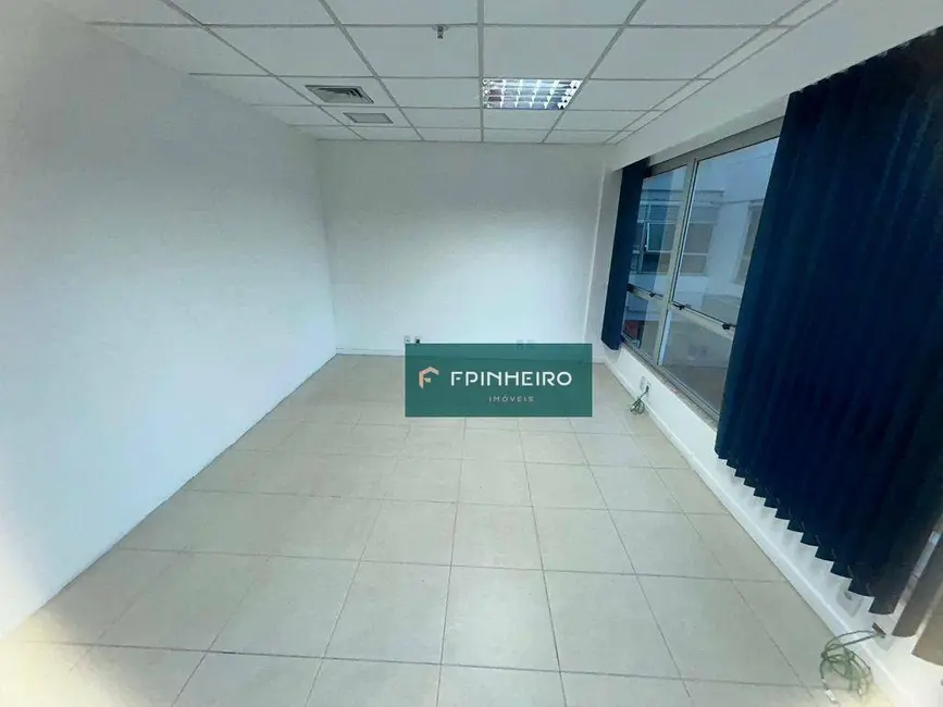 Sala Comercial à venda e para alugar, 48m2 em Curicica, Rio De Janeiro - RJ - imagem 7 Foto 7 de Sala Comercial à venda e para alugar, 48m2 em Curicica, Rio De Janeiro - RJ