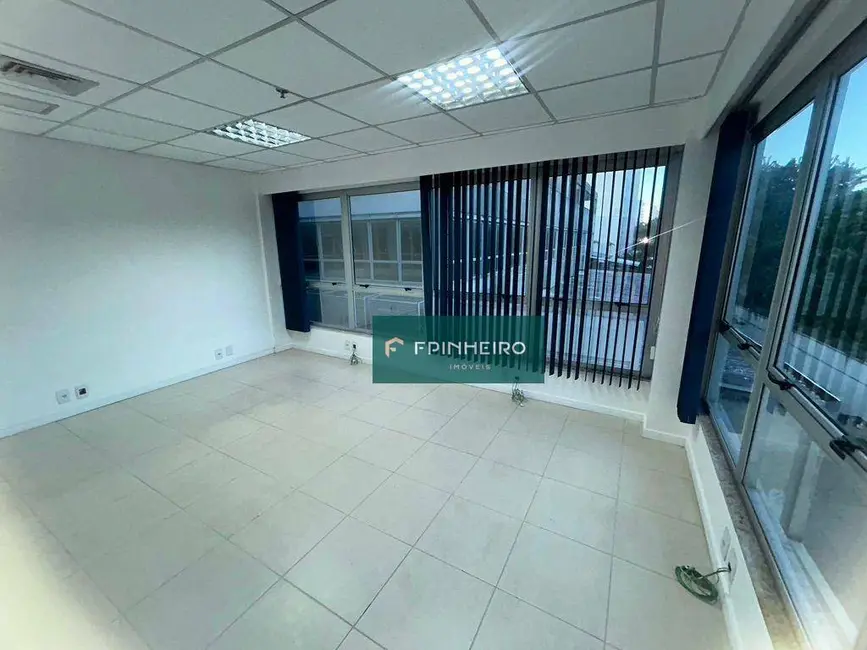 Sala Comercial à venda e para alugar, 48m2 em Curicica, Rio De Janeiro - RJ - imagem 3 Foto 3 de Sala Comercial à venda e para alugar, 48m2 em Curicica, Rio De Janeiro - RJ