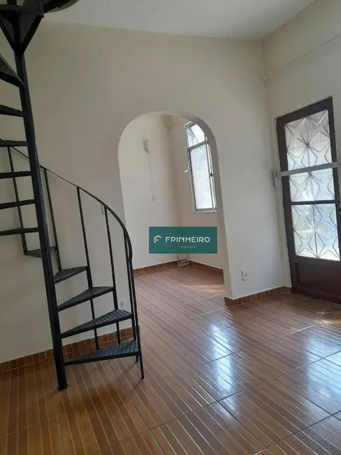 Foto 3 de Casa com 2 quartos para alugar, 52m2 em Encantado, Rio De Janeiro - RJ