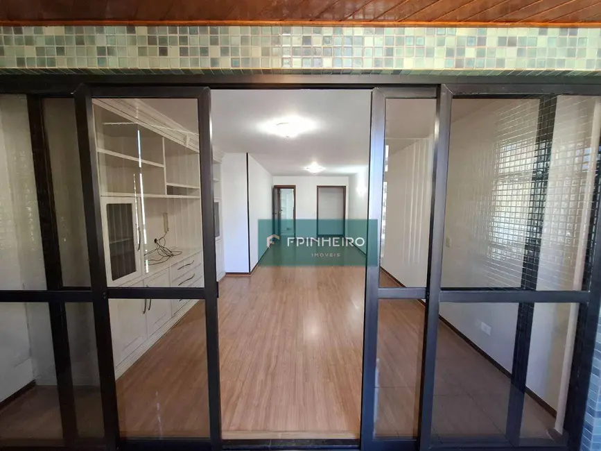 Foto 2 de Apartamento com 2 quartos para alugar, 121m2 em Agriões, Teresopolis - RJ
