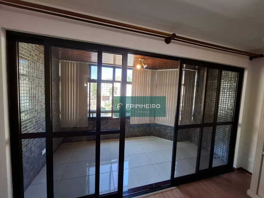 Foto 1 de Apartamento com 2 quartos para alugar, 121m2 em Agriões, Teresopolis - RJ