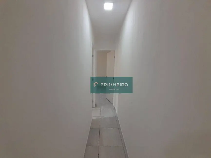 Casa com 2 quartos para alugar, 50m2 em Del Castilho, Rio De Janeiro - RJ - imagem 4 Foto 4 de Casa com 2 quartos para alugar, 50m2 em Del Castilho, Rio De Janeiro - RJ