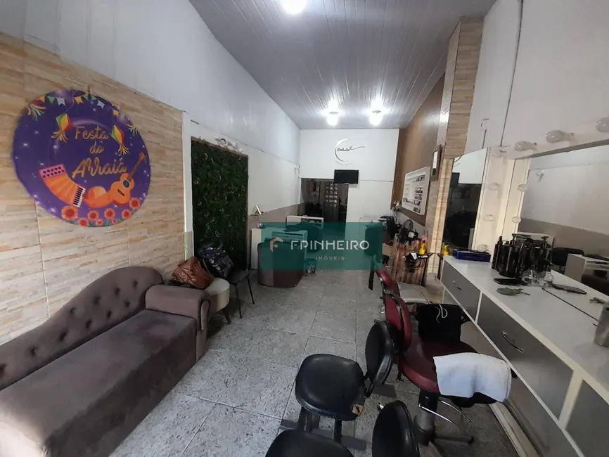 Foto 3 de Loja à venda, 70m2 em Olaria, Rio De Janeiro - RJ