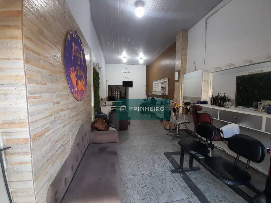 Foto 2 de Loja à venda, 70m2 em Olaria, Rio De Janeiro - RJ