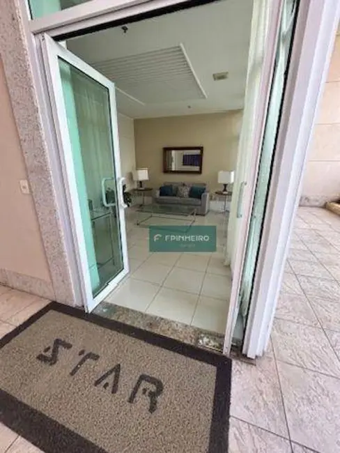Cobertura com 3 quartos para alugar, 220m2 em Barra da Tijuca, Rio De Janeiro - RJ - imagem 2 Foto 2 de Cobertura com 3 quartos para alugar, 220m2 em Barra da Tijuca, Rio De Janeiro - RJ