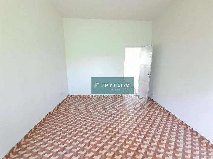 Foto 8 de Casa com 2 quartos para alugar, 50m2 em Bento Ribeiro, Rio De Janeiro - RJ