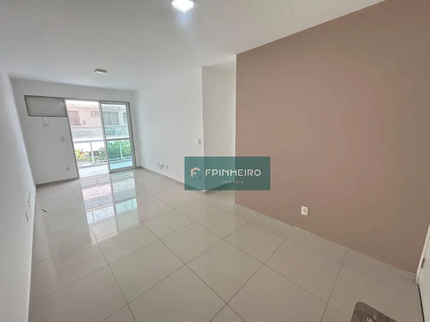 Apartamento com 3 quartos para alugar, 82m2 em Recreio dos Bandeirantes, Rio De Janeiro - RJ - imagem 7 Foto 7 de Apartamento com 3 quartos para alugar, 82m2 em Recreio dos Bandeirantes, Rio De Janeiro - RJ