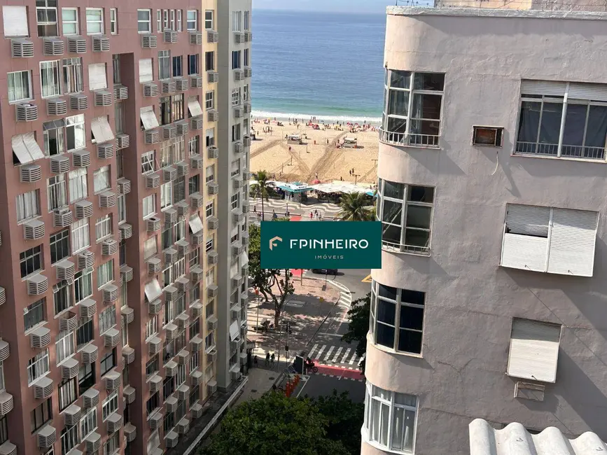Cobertura com 4 quartos à venda, 355m2 em Copacabana, Rio De Janeiro - RJ - imagem 1 Foto 1 de Cobertura com 4 quartos à venda, 355m2 em Copacabana, Rio De Janeiro - RJ