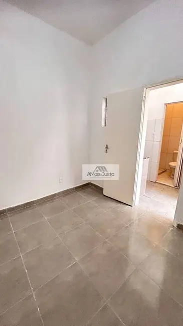 Foto 4 de Kitnet com 1 quarto para alugar, 30m2 em Madureira, Rio De Janeiro - RJ