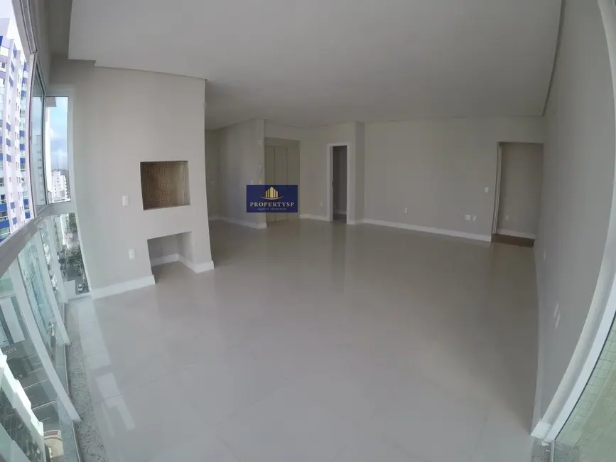 Apartamento com 3 quartos à venda, 114m2 em Centro, Balneario Camboriu - SC - imagem 5 Foto 5 de Apartamento com 3 quartos à venda, 114m2 em Centro, Balneario Camboriu - SC
