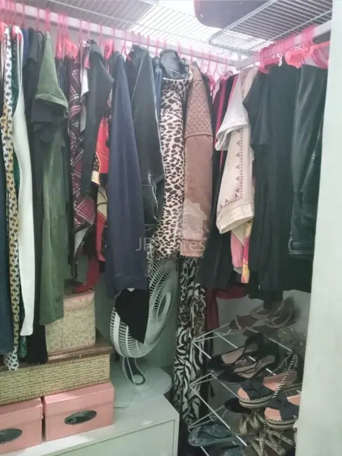 Sobrado com 4 quartos à venda em Vila Mazzei, São Paulo - SP - imagem 4 Foto 4 de Sobrado com 4 quartos à venda em Vila Mazzei, São Paulo - SP