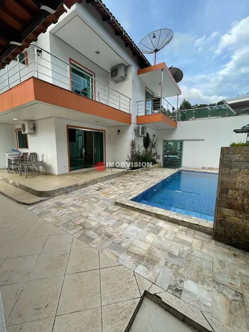 Casa de Condomínio com 3 quartos à venda, 278m2 em Tarumã, Manaus - AM - imagem 3 Foto 3 de Casa de Condomínio com 3 quartos à venda, 278m2 em Tarumã, Manaus - AM