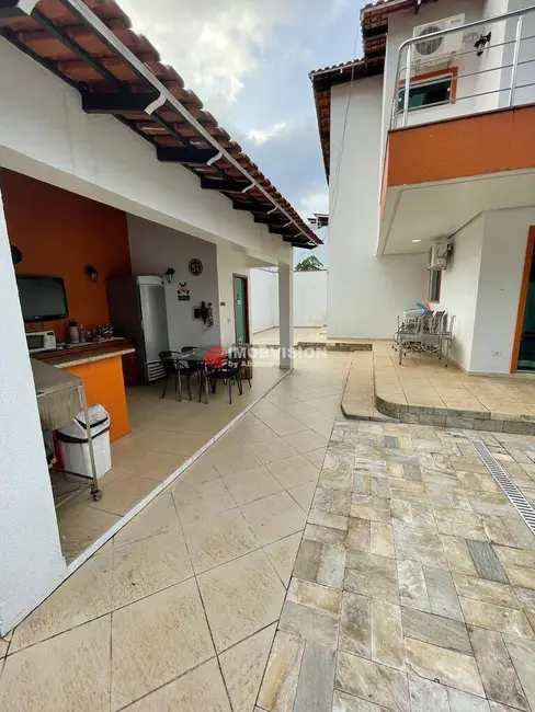 Casa de Condomínio com 3 quartos à venda, 278m2 em Tarumã, Manaus - AM - imagem 4 Foto 4 de Casa de Condomínio com 3 quartos à venda, 278m2 em Tarumã, Manaus - AM