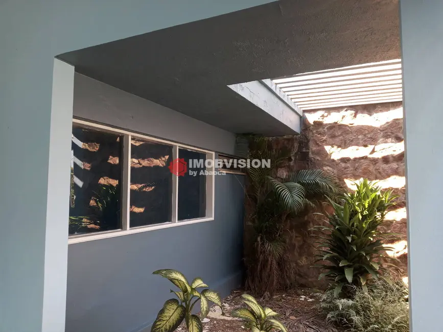 Foto 3 de Casa com 3 quartos à venda, 900m2 em Japiim, Manaus - AM