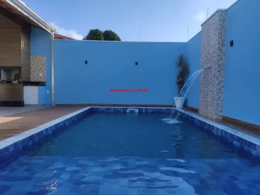 Casa com 3 quartos à venda, 208m2 em Portal da Fazendinha, Caraguatatuba - SP - imagem 3 Foto 3 de Casa com 3 quartos à venda, 208m2 em Portal da Fazendinha, Caraguatatuba - SP