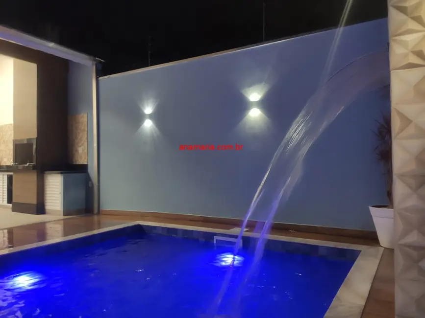 Casa com 3 quartos à venda, 208m2 em Portal da Fazendinha, Caraguatatuba - SP - imagem 2 Foto 2 de Casa com 3 quartos à venda, 208m2 em Portal da Fazendinha, Caraguatatuba - SP