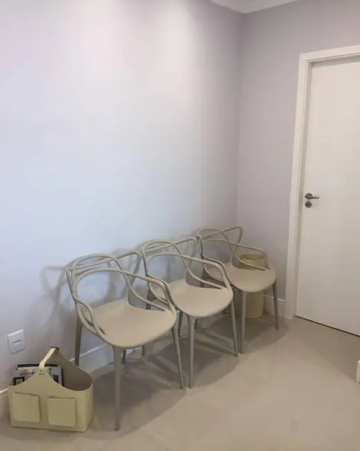 Sala Comercial com 1 quarto para alugar, 48m2 em Gonzaga, Santos - SP - imagem 9 Foto 9 de Sala Comercial com 1 quarto para alugar, 48m2 em Gonzaga, Santos - SP