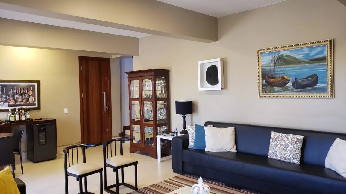 Casa com 5 quartos à venda, 430m2 em Vila Olímpica, Uberaba - MG - imagem 5 Foto 5 de Casa com 5 quartos à venda, 430m2 em Vila Olímpica, Uberaba - MG