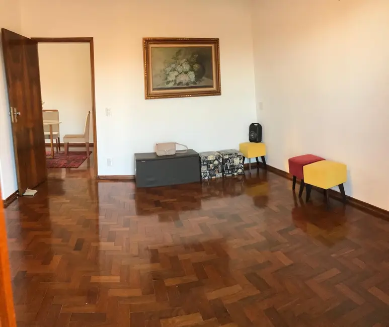Casa com 3 quartos à venda, 199m2 em Estados Unidos, Uberaba - MG - imagem 5 Foto 5 de Casa com 3 quartos à venda, 199m2 em Estados Unidos, Uberaba - MG