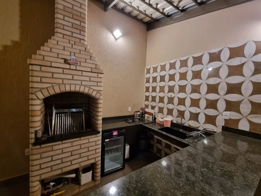 Casa com 4 quartos à venda, 261m2 em Deolinda Freire, Uberaba - MG - imagem 5 Foto 5 de Casa com 4 quartos à venda, 261m2 em Deolinda Freire, Uberaba - MG