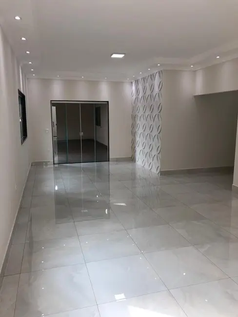 Casa com 4 quartos à venda, 261m2 em Deolinda Freire, Uberaba - MG - imagem 9 Foto 9 de Casa com 4 quartos à venda, 261m2 em Deolinda Freire, Uberaba - MG