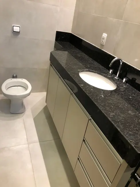 Casa com 3 quartos à venda, 220m2 em Santa Marta, Uberaba - MG - imagem 9 Foto 9 de Casa com 3 quartos à venda, 220m2 em Santa Marta, Uberaba - MG