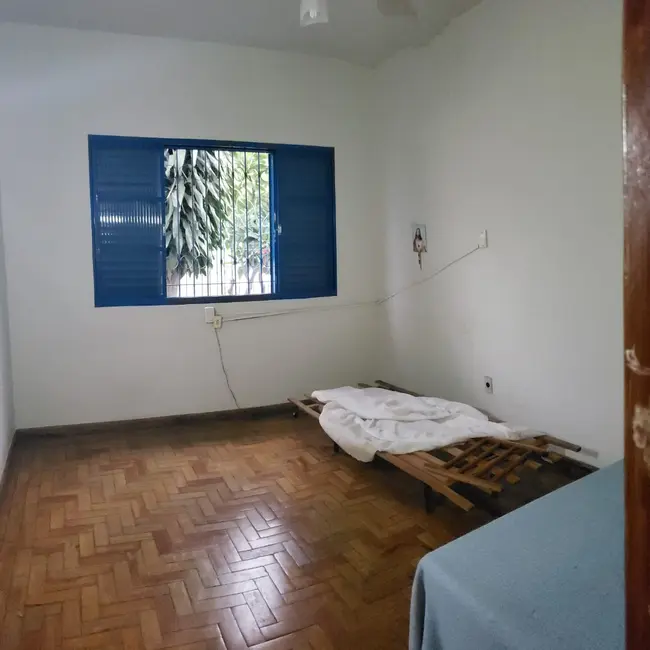 Casa com 5 quartos à venda, 254m2 em Estados Unidos, Uberaba - MG - imagem 4 Foto 4 de Casa com 5 quartos à venda, 254m2 em Estados Unidos, Uberaba - MG