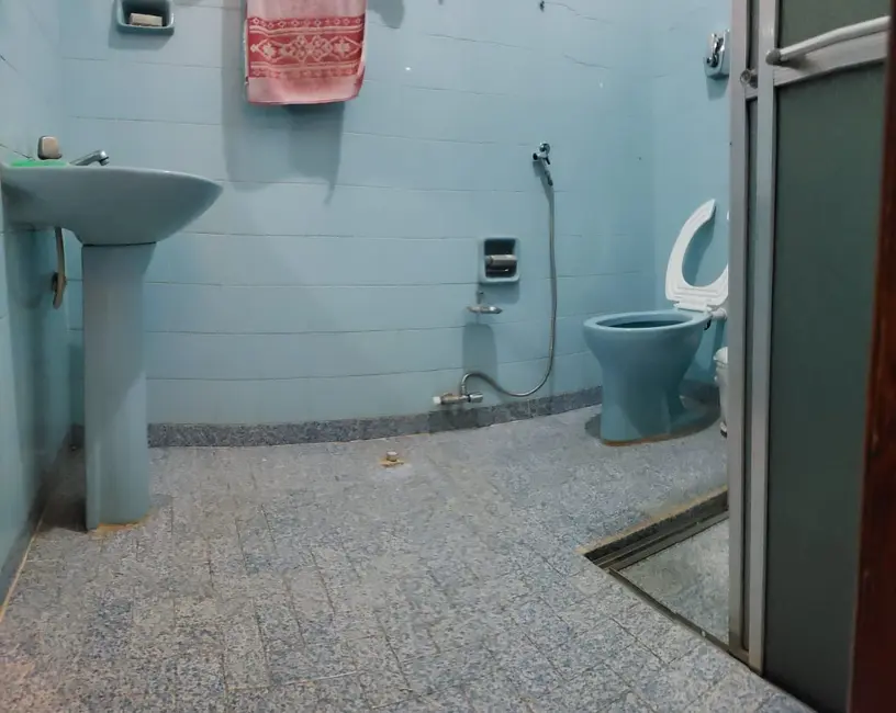 Casa com 5 quartos à venda, 254m2 em Estados Unidos, Uberaba - MG - imagem 6 Foto 6 de Casa com 5 quartos à venda, 254m2 em Estados Unidos, Uberaba - MG