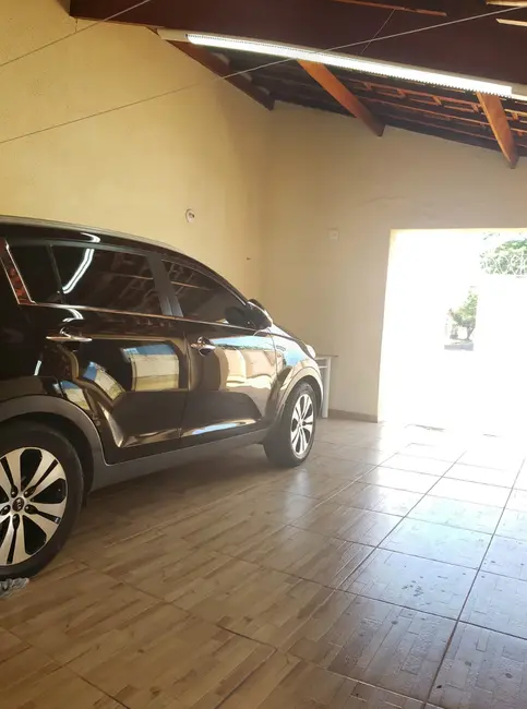 Casa com 3 quartos à venda, 108m2 em Conjunto Frei Eugênio, Uberaba - MG - imagem 7 Foto 7 de Casa com 3 quartos à venda, 108m2 em Conjunto Frei Eugênio, Uberaba - MG