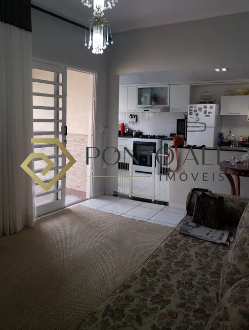 Casa com 3 quartos à venda, 129m2 em Olinda, Uberaba - MG - imagem 4 Foto 4 de Casa com 3 quartos à venda, 129m2 em Olinda, Uberaba - MG