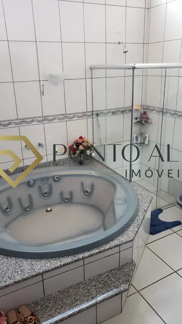 Casa com 3 quartos à venda, 129m2 em Olinda, Uberaba - MG - imagem 7 Foto 7 de Casa com 3 quartos à venda, 129m2 em Olinda, Uberaba - MG