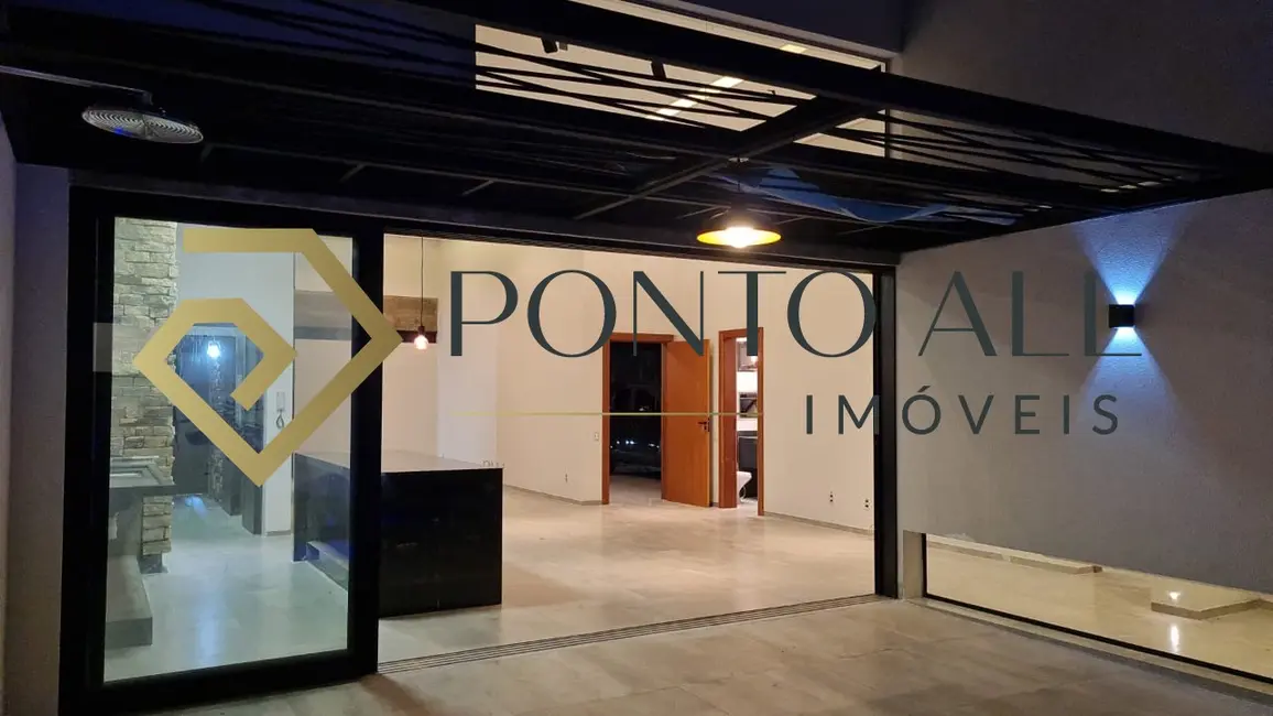 Foto 3 de Casa de Condomínio com 3 quartos à venda, 176m2 em Estância dos Ipês, Uberaba - MG