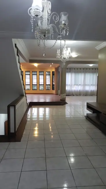 Casa com 3 quartos à venda, 345m2 em Embaré, Santos - SP - imagem 3 Foto 3 de Casa com 3 quartos à venda, 345m2 em Embaré, Santos - SP