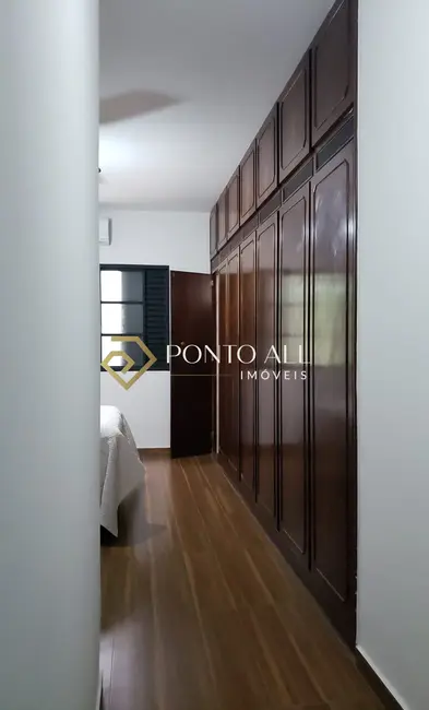 Casa com 5 quartos à venda em Mercês, Uberaba - MG - imagem 9 Foto 9 de Casa com 5 quartos à venda em Mercês, Uberaba - MG