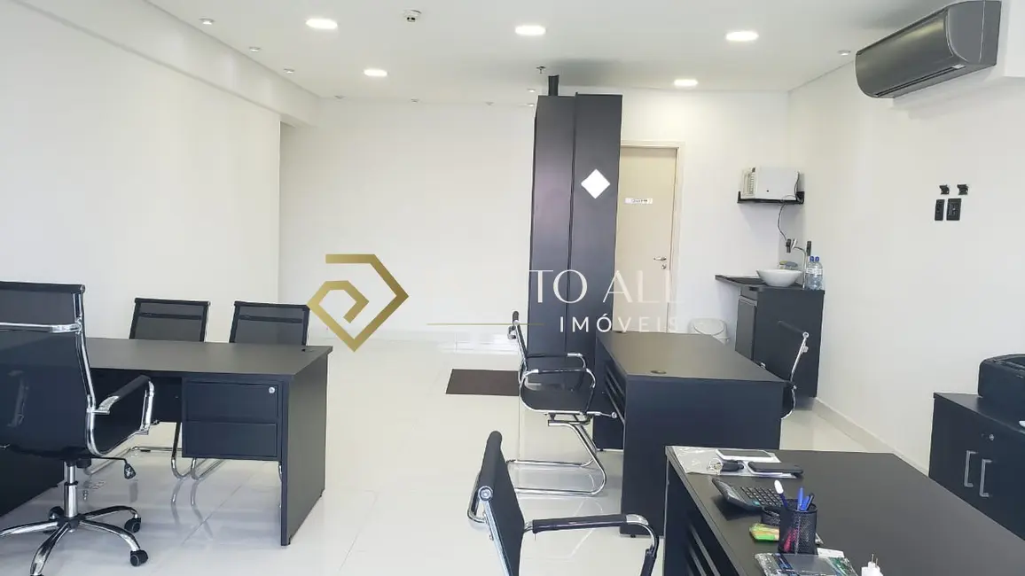 Sala Comercial para alugar, 51m2 em Gonzaga, Santos - SP - imagem 3 Foto 3 de Sala Comercial para alugar, 51m2 em Gonzaga, Santos - SP