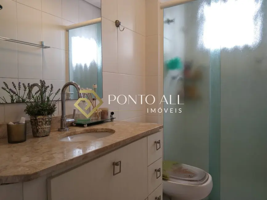 Apartamento com 3 quartos para alugar, 80m2 em Gonzaga, Santos - SP - imagem 8 Foto 8 de Apartamento com 3 quartos para alugar, 80m2 em Gonzaga, Santos - SP