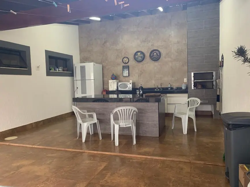 Casa com 3 quartos à venda, 230m2 em Estância dos Ipês, Uberaba - MG - imagem 9 Foto 9 de Casa com 3 quartos à venda, 230m2 em Estância dos Ipês, Uberaba - MG
