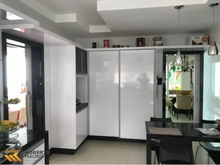 Foto 5 de Casa de Condomínio com 4 quartos à venda, 350m2 em Recreio dos Bandeirantes, Uberaba - MG