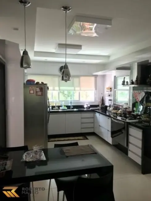 Foto 6 de Casa de Condomínio com 4 quartos à venda, 350m2 em Recreio dos Bandeirantes, Uberaba - MG