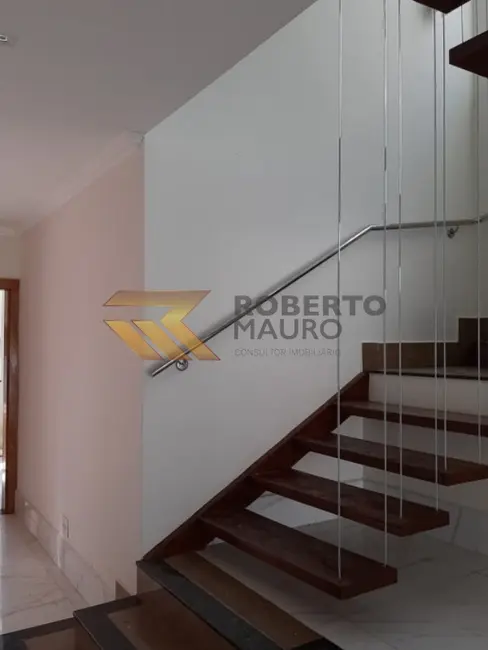 Foto 6 de Casa de Condomínio com 4 quartos à venda, 360m2 em Recreio dos Bandeirantes, Uberaba - MG