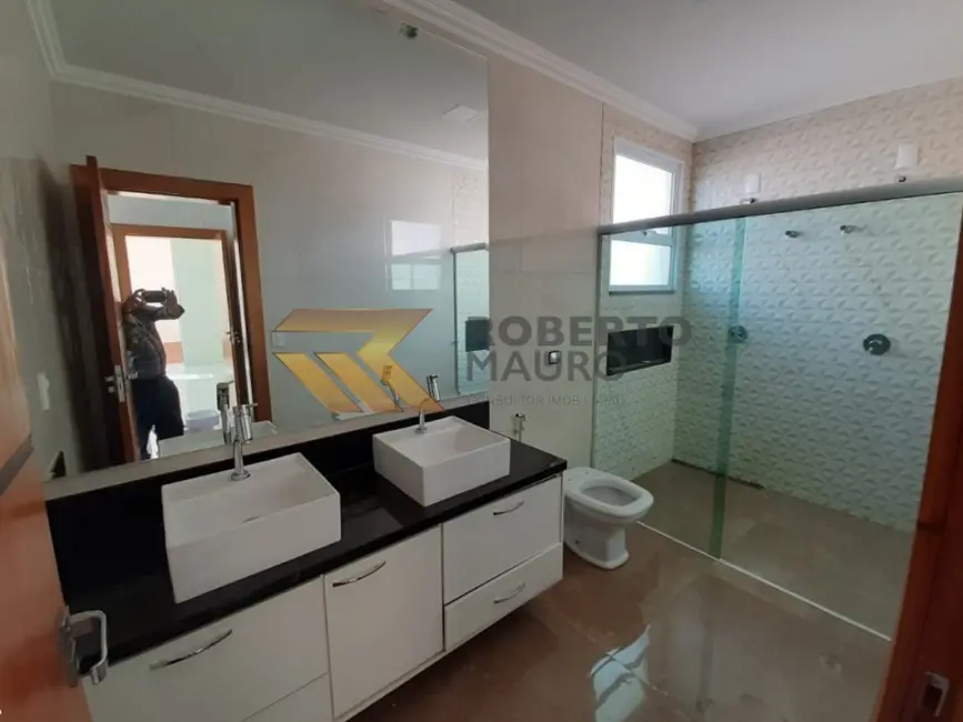 Foto 7 de Casa de Condomínio com 4 quartos à venda, 360m2 em Recreio dos Bandeirantes, Uberaba - MG