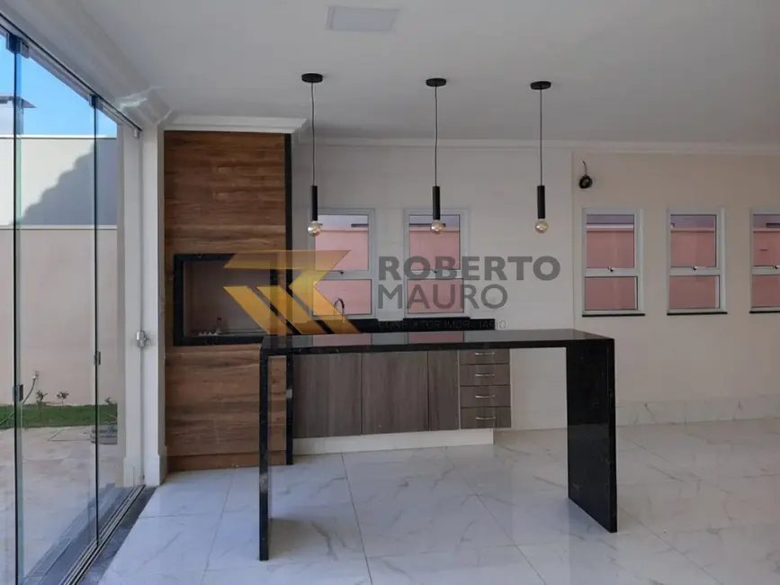 Foto 5 de Casa de Condomínio com 4 quartos à venda, 360m2 em Recreio dos Bandeirantes, Uberaba - MG