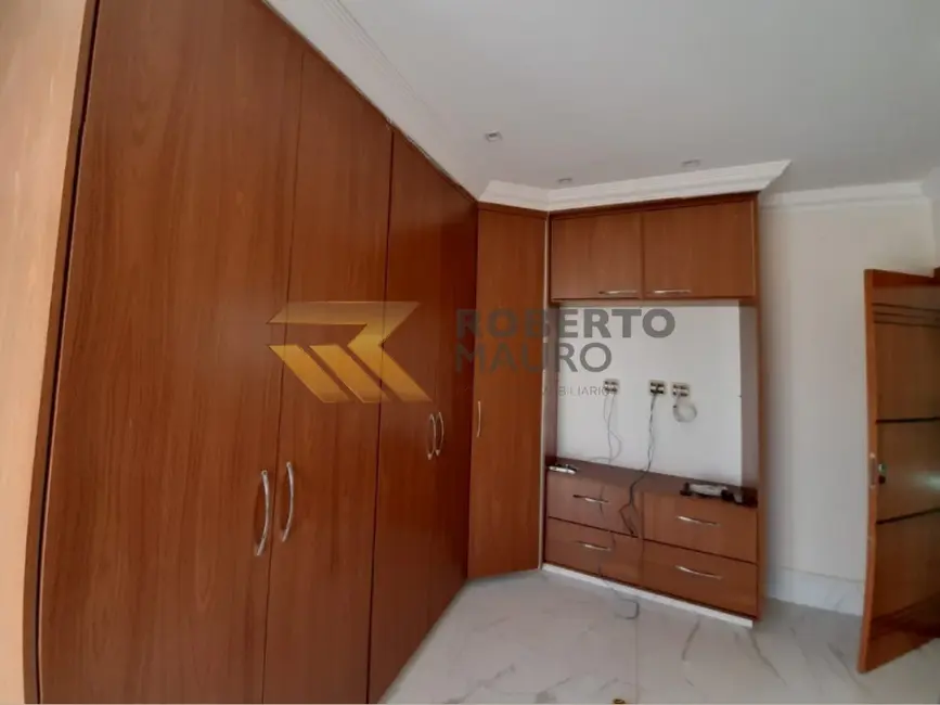 Foto 3 de Casa de Condomínio com 4 quartos à venda, 360m2 em Recreio dos Bandeirantes, Uberaba - MG
