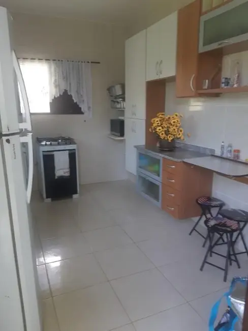 Casa com 3 quartos à venda, 112m2 em Araruama - RJ - imagem 6 Foto 6 de Casa com 3 quartos à venda, 112m2 em Araruama - RJ