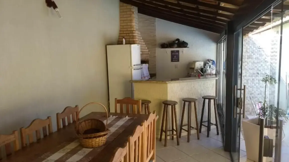 Casa com 3 quartos à venda, 200m2 em Ogiva, Cabo Frio - RJ - imagem 8 Foto 8 de Casa com 3 quartos à venda, 200m2 em Ogiva, Cabo Frio - RJ