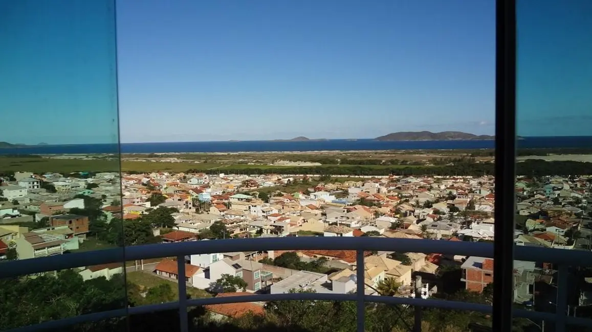 Foto 2 de Casa de Condomínio com 3 quartos à venda, 150m2 em Cabo Frio - RJ