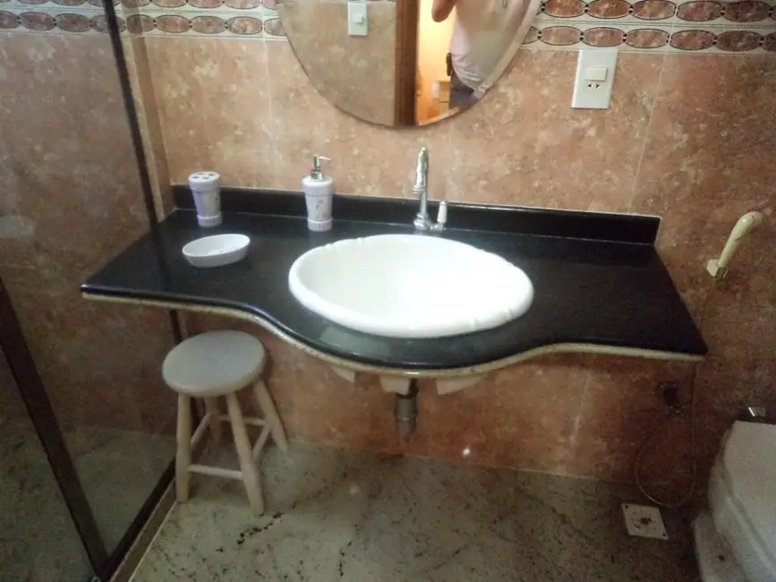 Foto 7 de Apartamento com 3 quartos à venda, 105m2 em Centro, Cabo Frio - RJ