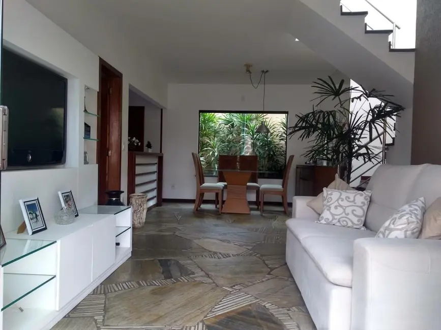 Casa com 4 quartos à venda, 131m2 em Palmeiras, Cabo Frio - RJ - imagem 4 Foto 4 de Casa com 4 quartos à venda, 131m2 em Palmeiras, Cabo Frio - RJ